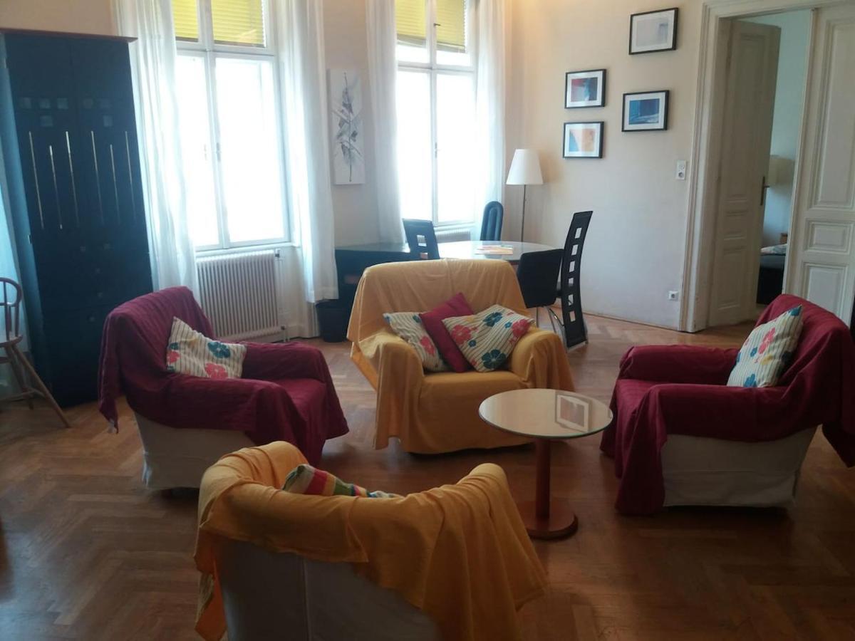 Geraeumige Zentrumsnahe Altbauwohnung Wien Eksteriør bilde