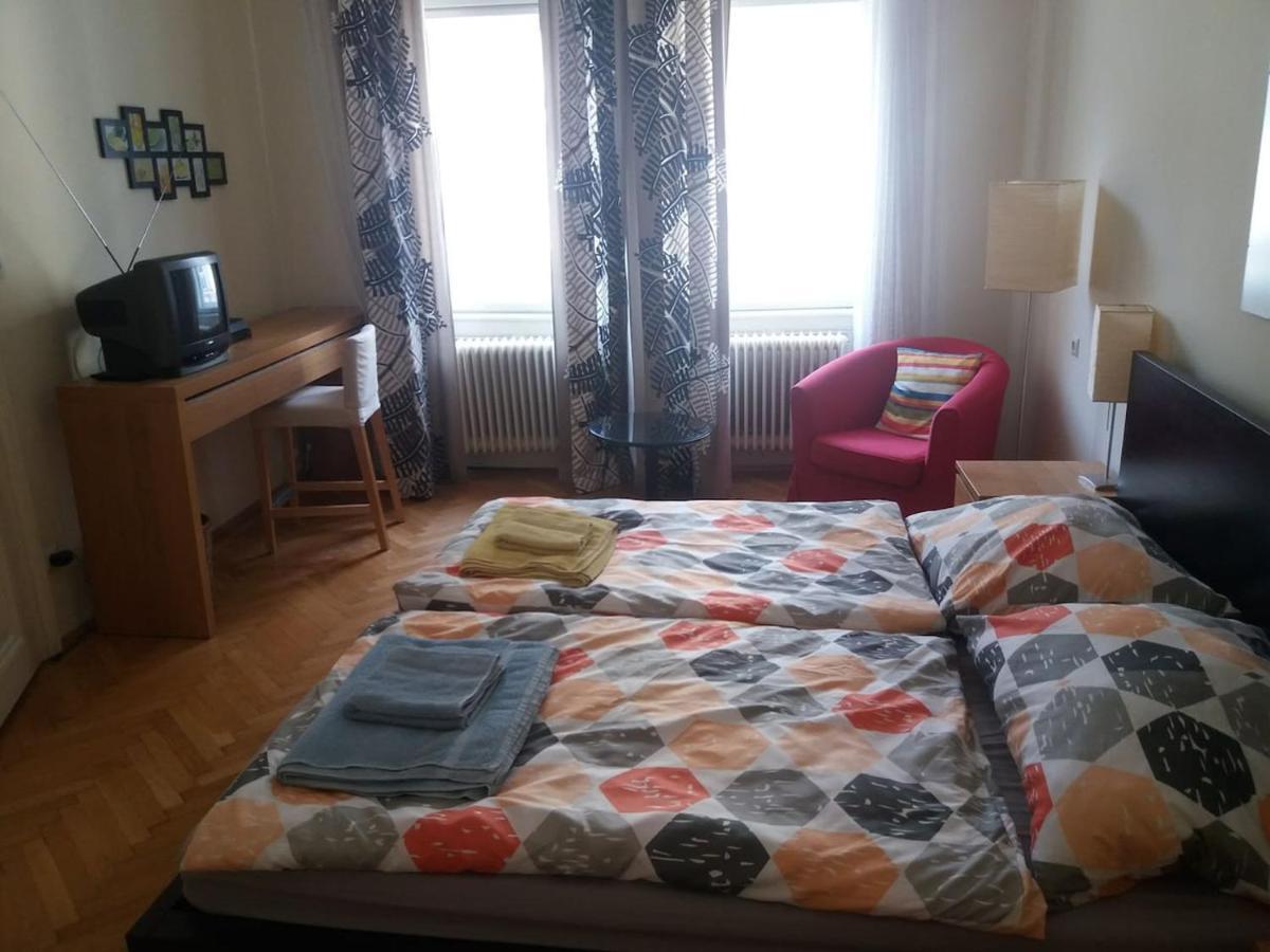 Geraeumige Zentrumsnahe Altbauwohnung Wien Eksteriør bilde